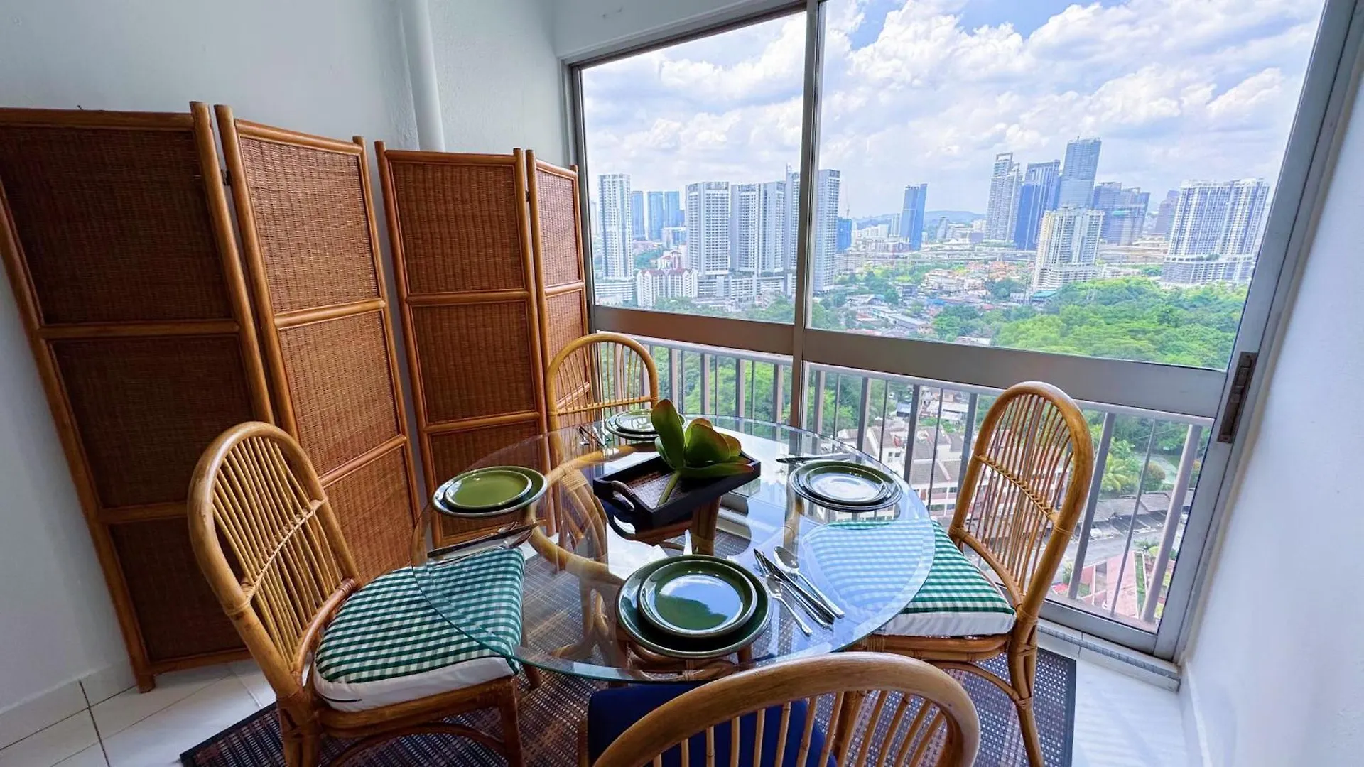 קואלה לומפור Faber Ria Suite Only 5 Minutes To Mid Valley N Kucai Lama N Fabertower קואלה לומפור